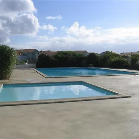 House Maisonnette Avec Piscine Privee A La 2 لا فاوت سور مير